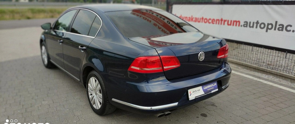 Volkswagen Passat cena 35800 przebieg: 175215, rok produkcji 2011 z Lublin małe 254